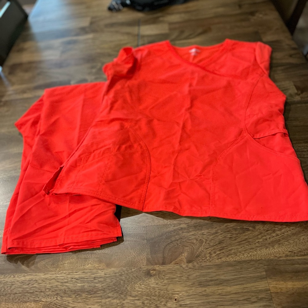 Scrubstar Uniform. Size is M.
